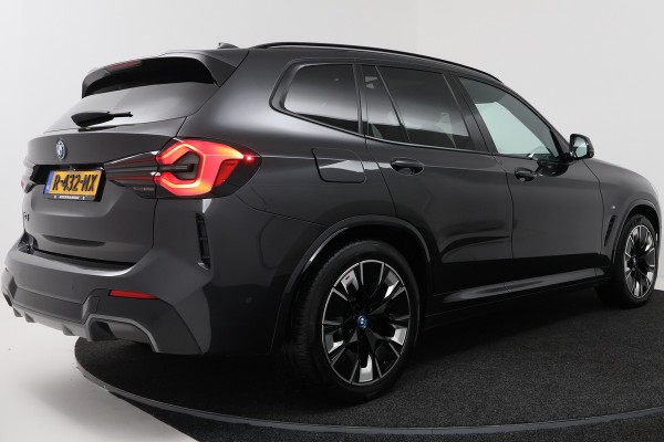 BMW iX3 High Executive 80 kWh (PANORAMADAK, STOEL/STUUR VERWARMING, H/K AUDIO, CAMERA, ELEKTR STOELEN, HUD, CRUISE ADAPTIEF)