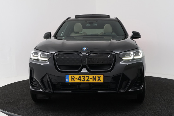 BMW iX3 High Executive 80 kWh (PANORAMADAK, STOEL/STUUR VERWARMING, H/K AUDIO, CAMERA, ELEKTR STOELEN, HUD, CRUISE ADAPTIEF)