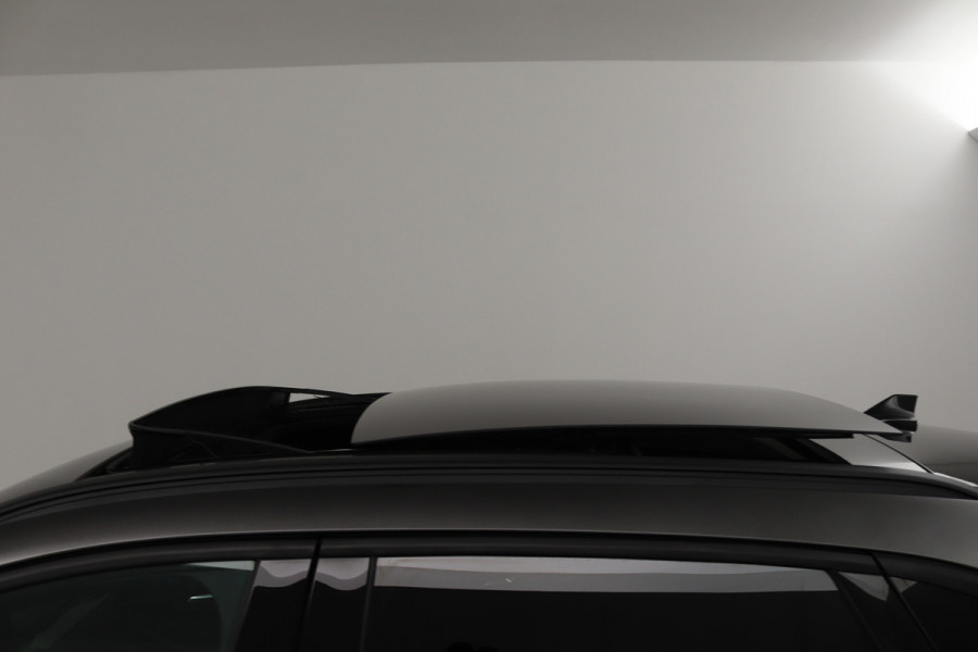 Ford Kuga 2.5 PHEV ST-Line X (PANORAMADAK, STOEL/STUUR VERWARMING, CRUISE ADAPTIEF, ELEKTR STOELEN, CAMERA, PARKEERSENSOREN)