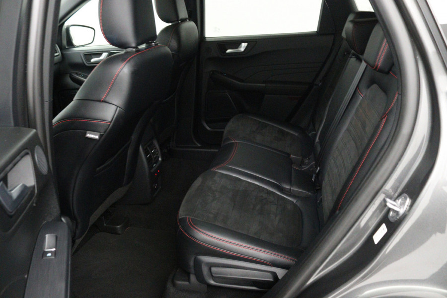 Ford Kuga 2.5 PHEV ST-Line X (PANORAMADAK, STOEL/STUUR VERWARMING, CRUISE ADAPTIEF, ELEKTR STOELEN, CAMERA, PARKEERSENSOREN)