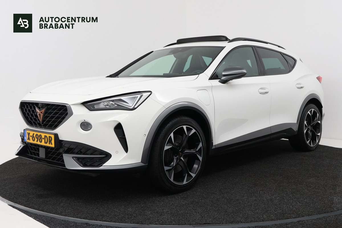 CUPRA Formentor 1.4 e-Hybrid VZ Copper Edition (PANORAMADAK, STOEL/STUUR VERWARMING, CAMERA, ELEKTR STOELEN, SENSOREN)