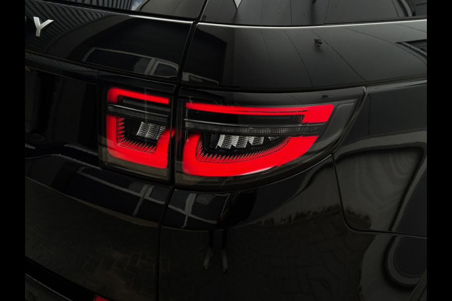 Land Rover Discovery Sport P300e 1.5 SE Facelift | Trekh | Pano | Meridian | Memory | 12/23