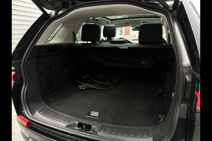 Land Rover Discovery Sport P300e 1.5 SE Facelift | Trekh | Pano | Meridian | Memory | 12/23