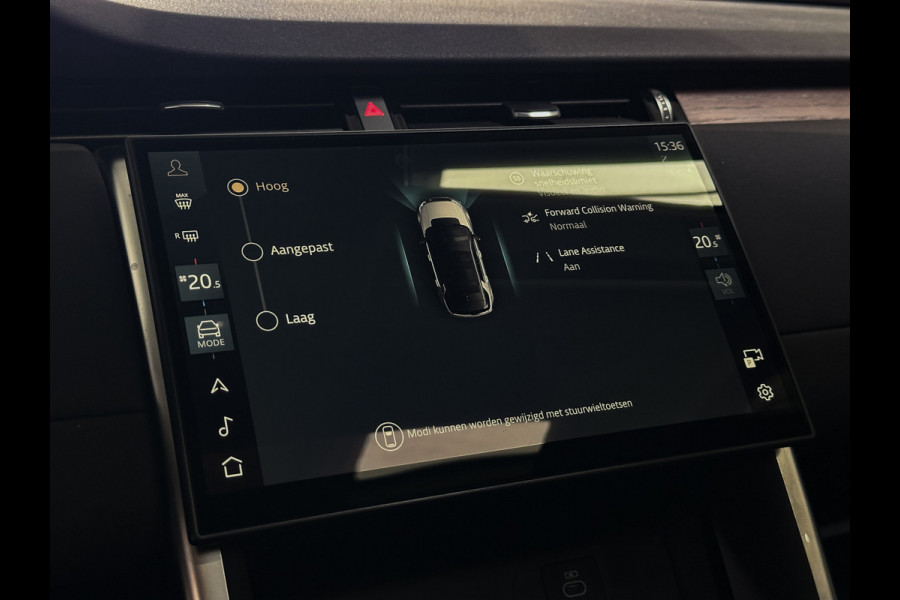 Land Rover Discovery Sport P300e 1.5 SE Facelift | Trekh | Pano | Meridian | Memory | 12/23