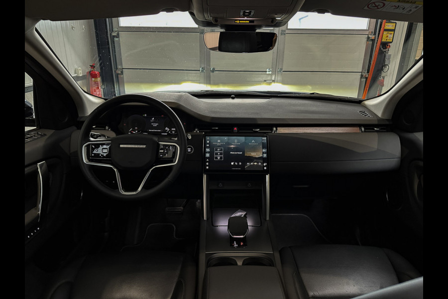 Land Rover Discovery Sport P300e 1.5 SE Facelift | Trekh | Pano | Meridian | Memory | 12/23