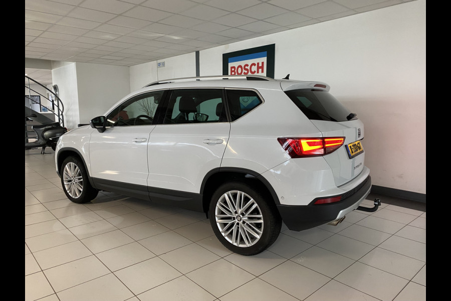 Seat Ateca 1.5 TSI Xcellence Business Intense Panoramadak /Trekhaak / Carplay /Stoelverwarming