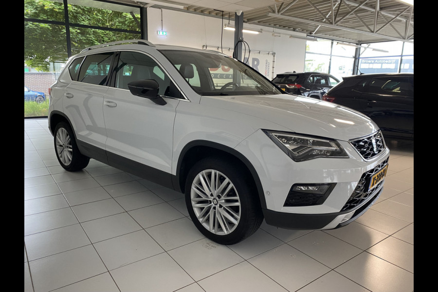 Seat Ateca 1.5 TSI Xcellence Business Intense Panoramadak /Trekhaak / Carplay /Stoelverwarming