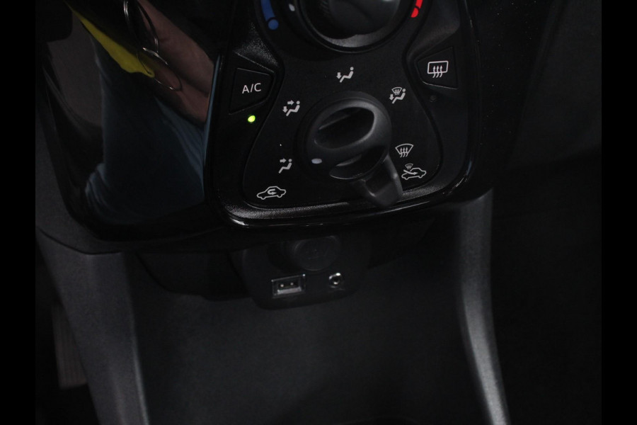 Citroën C1 1.0 VTi Feel Airco Bluetooth Led DAB Radio
