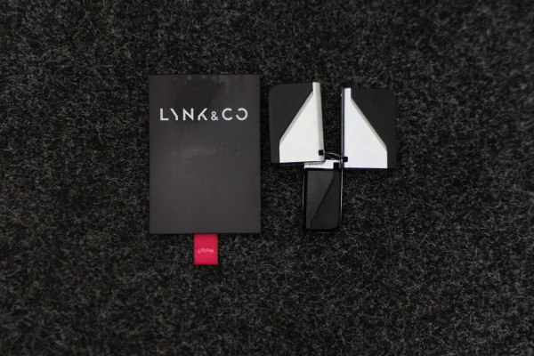 Lynk & Co 01 1.5 Plug-in Hybrid Camera, Panoramadak, ACC, Infinity Sound, Apple Carplay, DAB, LED, 20''