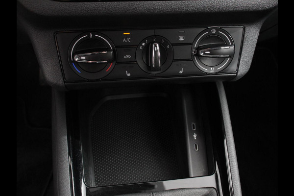 Škoda Kamiq 1.0 TSI 110pk Ambition Airco  Led  Cruise Control  Dab Led lichtmetalen Velgen