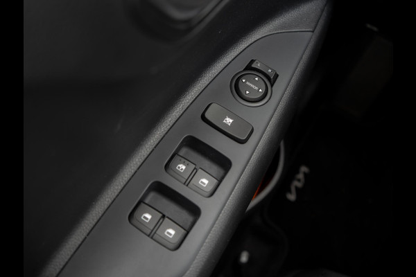 Kia Stonic 1.0 T-GDi MHEV DynamicLine | Navigiatie | Achteruitrijcamera |