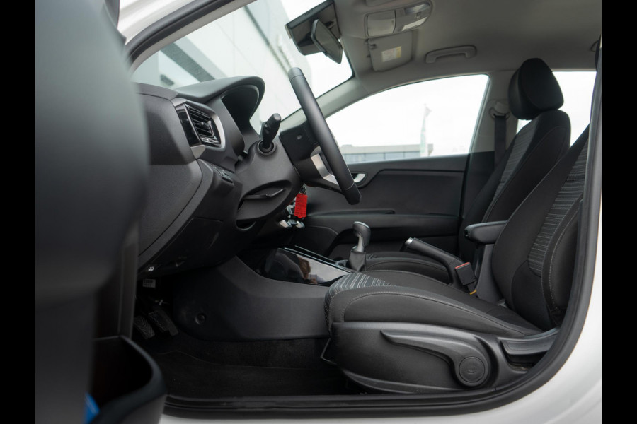 Kia Stonic 1.0 T-GDi MHEV DynamicLine | Navigiatie | Achteruitrijcamera |