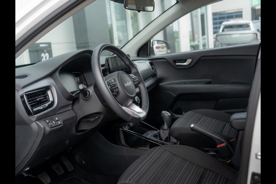 Kia Stonic 1.0 T-GDi MHEV DynamicLine | Navigiatie | Achteruitrijcamera |