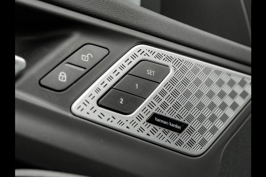 BMW iX1 eDrive20 - 67kWh - Memoryzetel - Massage - Harman Kardon - Camera