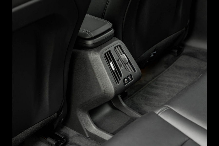 BMW iX1 eDrive20 - 67kWh - Memoryzetel - Massage - Harman Kardon - Camera