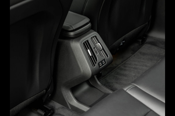 BMW iX1 eDrive20 - 67kWh - Memoryzetel - Massage - Harman Kardon - Camera