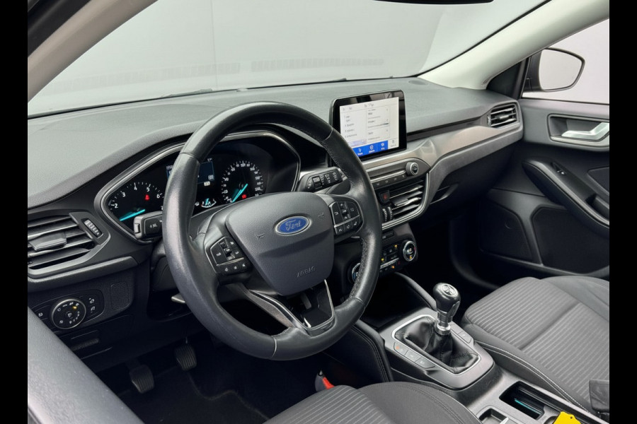 Ford FOCUS Wagon 1.5 ECOBOOST 150PK TITANIUM BUSINESS TREKHAAK/NAVI/PDC/STUURVERW.****