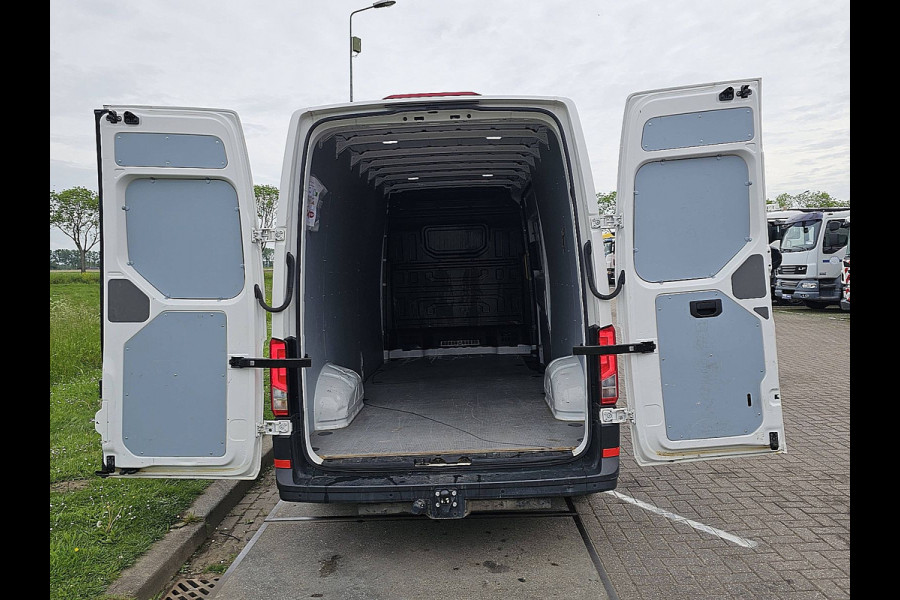 Volkswagen Crafter 35 2.0 TDI L4H3 Maxi Airco Navi Euro6 140Pk Pdc L4H3 Maxi Airco Euro6 140Pk Pdc