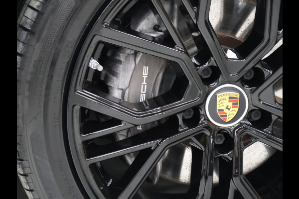 Porsche Taycan Cross Turismo 4 93 kWh [LUCHTVERING, ADAPTIVE CRUISE, MEMORY SEATS, APPLE CARPLAY, ANDROID, CAMERA, PDC V+A, STOELVERWARMING, DIGITAL DASH, MULTIFUNCTIONEEL STUURWIEL, ELEKTRISCHE ACHTERKLEP, NAVIGATIE, NIEUWSTAAT]
