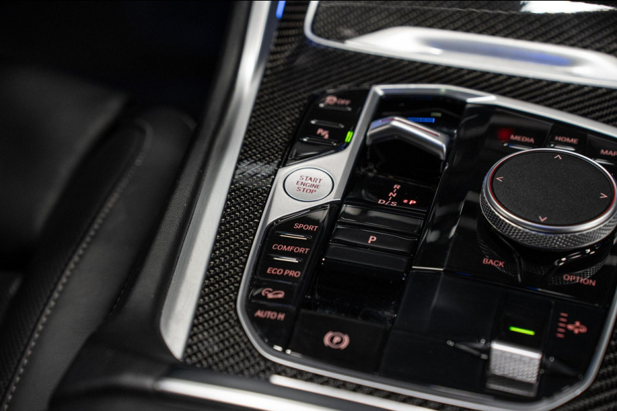 BMW X6 xDrive30d *M-Sport Pro / Soft-Close / Harman Kardon / Panoramadak Sky Lounge / Stoelventillatie*