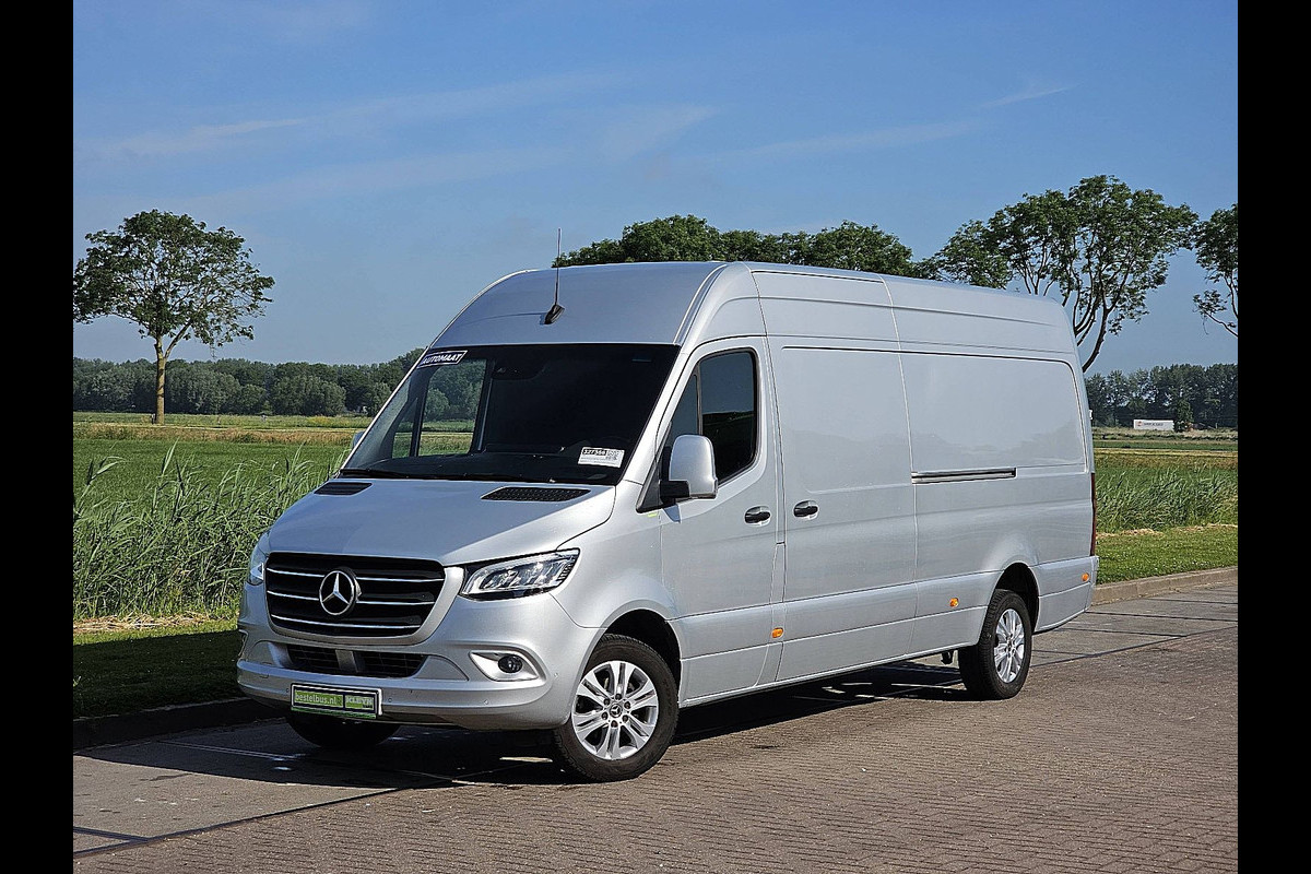 Mercedes-Benz Sprinter 319 L3H2 Maxi LED 2x Schuif 3.5t-Trekhaak Mbux10 Distronic AAC 360 Camera Navi LM Velgen 190 PK