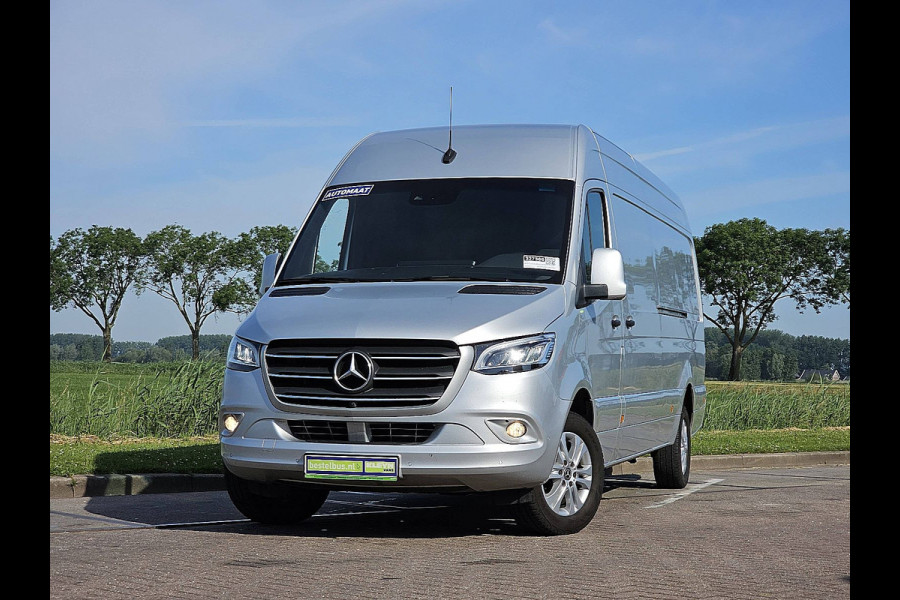 Mercedes-Benz Sprinter 319 L3H2 Maxi LED 2x Schuif 3.5t-Trekhaak Mbux10 Distronic AAC 360 Camera Navi LM Velgen 190 PK