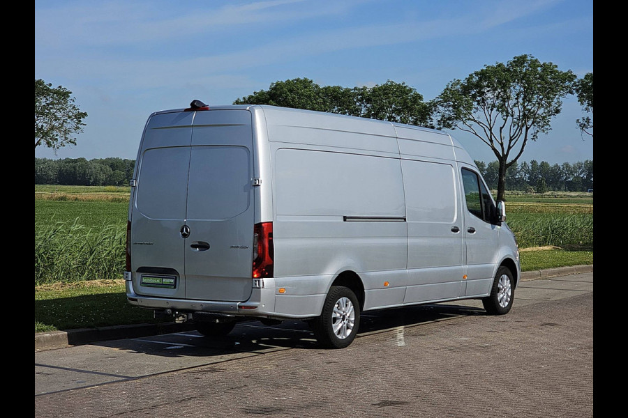Mercedes-Benz Sprinter 319 L3H2 Maxi LED 2x Schuif 3.5t-Trekhaak Mbux10 Distronic AAC 360 Camera Navi LM Velgen 190 PK