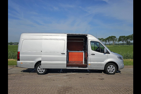 Mercedes-Benz Sprinter 319 L3H2 Maxi LED 2x Schuif 3.5t-Trekhaak Mbux10 Distronic AAC 360 Camera Navi LM Velgen 190 PK