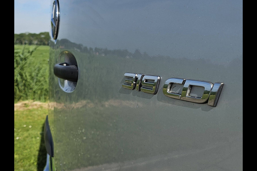 Mercedes-Benz Sprinter 319 L3H2 Maxi LED 2x Schuif 3.5t-Trekhaak Mbux10 Distronic AAC 360 Camera Navi LM Velgen 190 PK