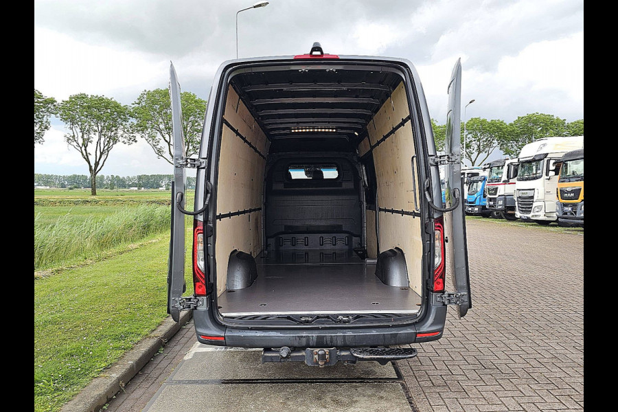 Mercedes-Benz Sprinter 319 3.0 CDI L3H2 L3H2 Maxi LED V6 Automaat 3.5t-Trekhaak Mbux10 Navi Airco Cruise Control Camera Euro6 190 PK
