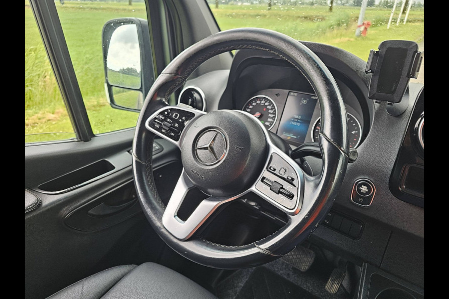 Mercedes-Benz Sprinter 319 3.0 CDI L3H2 L3H2 Maxi LED V6 Automaat 3.5t-Trekhaak Mbux10 Navi Airco Cruise Control Camera Euro6 190 PK