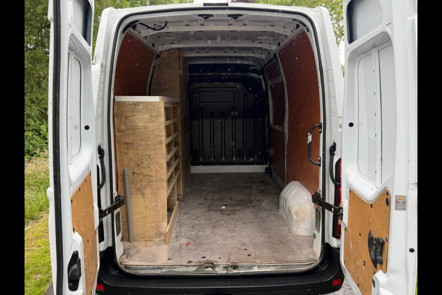 Renault Master T33 2.3 dCi 135 L2H2 Work Edition |'' 104.000 KM '' + Achteruitrijcamera Nu € 13.999,- EX BTW