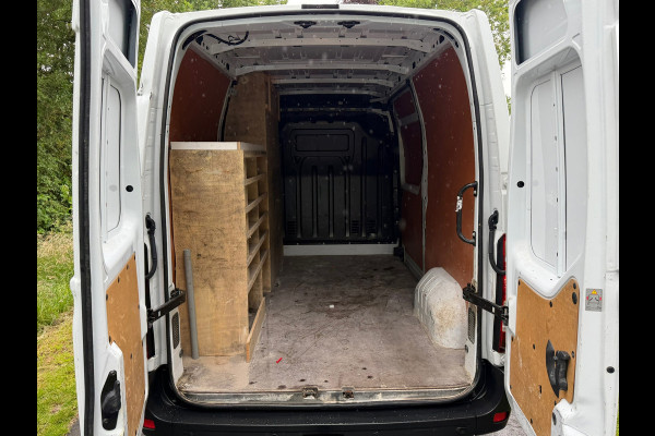 Renault Master T33 2.3 dCi 135 L2H2 Work Edition |'' 104.000 KM '' + Achteruitrijcamera Nu € 13.999,- EX BTW