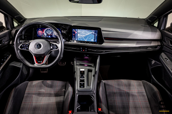 Volkswagen Golf 2.0 TSI GTI|Cam|Trekhaak|Acc|Dealer onderhou