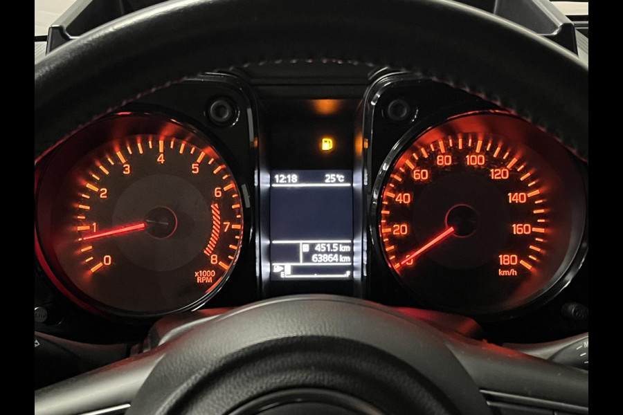 Suzuki Jimny 1.5 Stijl *4 Persoons* Trekhaak | Cruise-/ climate control | Stoelverwarming | Airco | Navigatie | Carplay