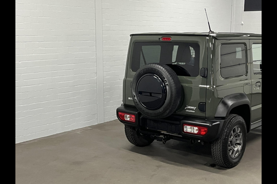 Suzuki Jimny 1.5 Stijl *4 Persoons* Trekhaak | Cruise-/ climate control | Stoelverwarming | Airco | Navigatie | Carplay
