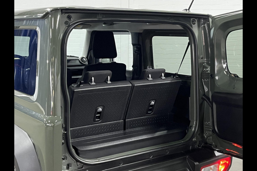 Suzuki Jimny 1.5 Stijl *4 Persoons* Trekhaak | Cruise-/ climate control | Stoelverwarming | Airco | Navigatie | Carplay