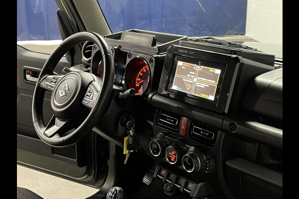 Suzuki Jimny 1.5 Stijl *4 Persoons* Trekhaak | Cruise-/ climate control | Stoelverwarming | Airco | Navigatie | Carplay