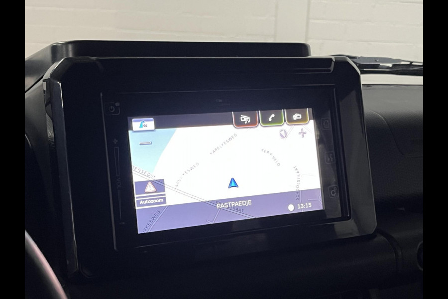 Suzuki Jimny 1.5 Stijl *4 Persoons* Trekhaak | Cruise-/ climate control | Stoelverwarming | Airco | Navigatie | Carplay