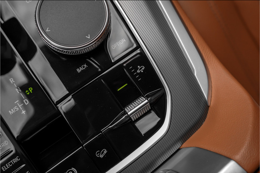 BMW X5 xDrive45e High Executive M-Sport Laser HUD Memory Trekhaak