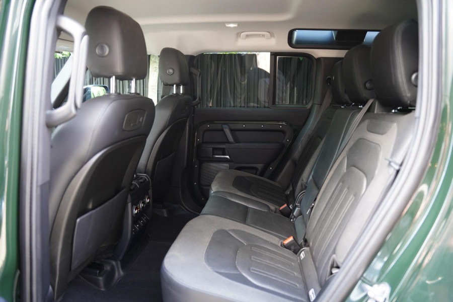 Land Rover Defender P400 110 X-Dynamic 7p. / Urban