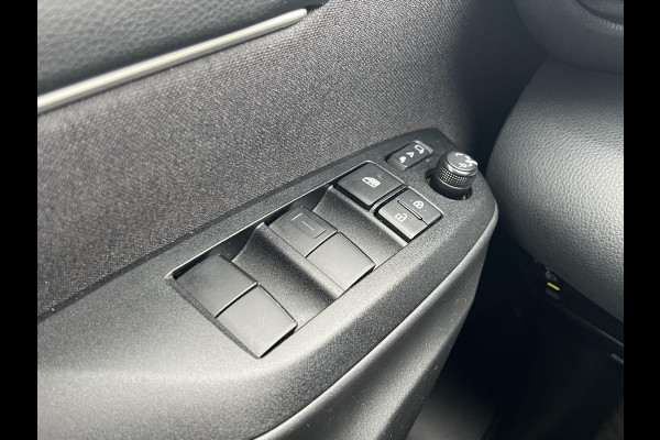 Toyota Yaris 1.5 Hybrid 116pk Dynamic Plus | Parkeersensoren, Stoelverwarming, Keyless