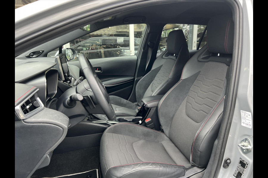 Toyota Corolla Touring Sports 2.0 Hybrid 184pk Executive | JBL, HUD, Stoel + stuurverwarming, Elektrische achterklep