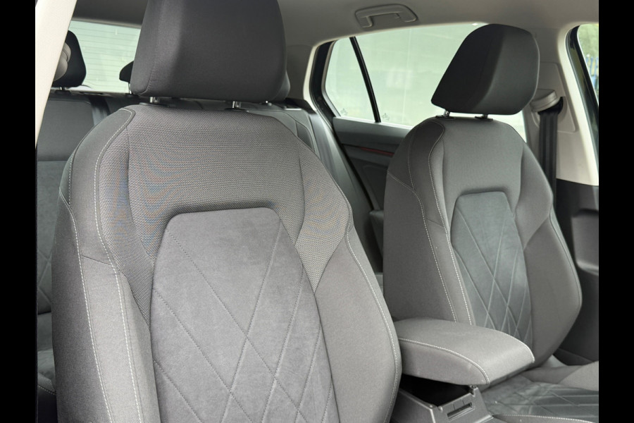 Volkswagen Golf 1.4 DSG GTE Memory|ACC|Camera|Dealer Onderhouden