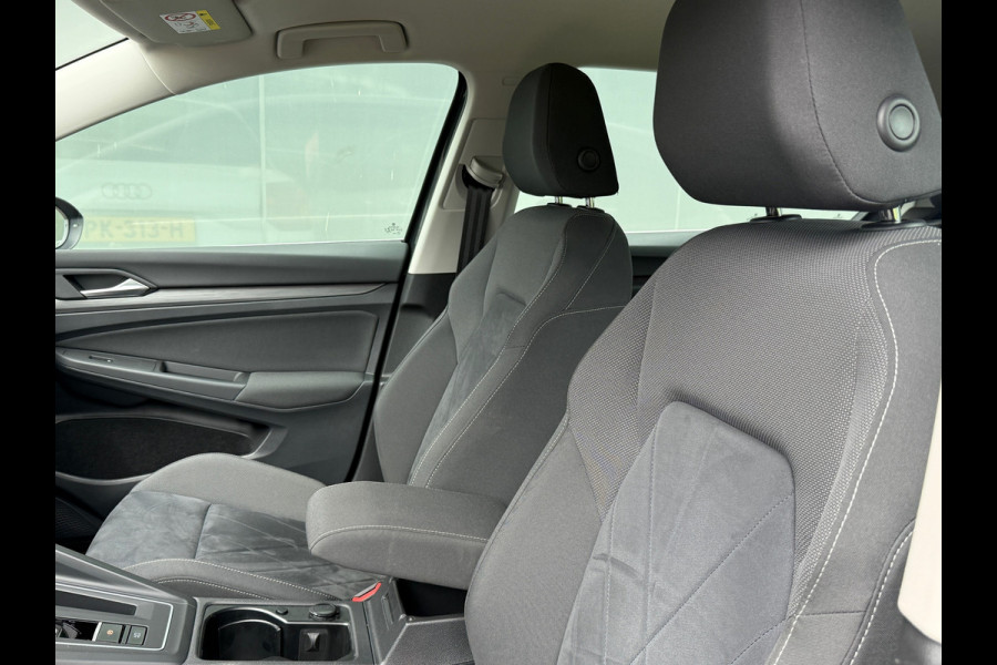 Volkswagen Golf 1.4 DSG GTE Memory|ACC|Camera|Dealer Onderhouden