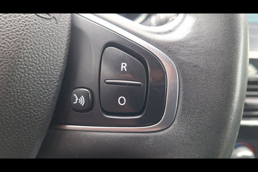 Renault Clio 0.9 TCe Limited/Nav/Cruise/Lm/Enz/