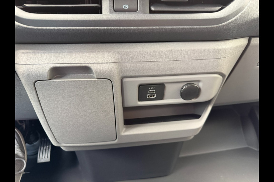 Ford Transit Custom Kombi 9 pers. Vol. elektr. 71 kWh . 340 L2H1 100kW Trend Climate Controle tweede zitrij All Season banden