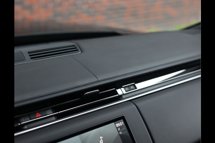 Land Rover Range Rover Sport P460e Dynamic SE | Pano - Trekhaak - Meridian
