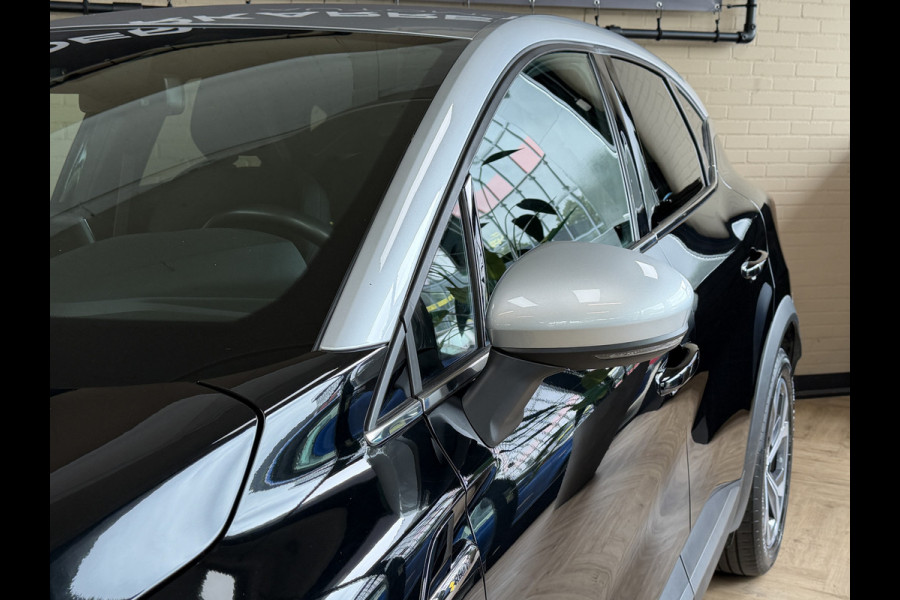 Renault Captur 1.3 MHEV 160 R.S. Line | Groot Navi | 18 " | Camera | Led | Stoel & Stuur Verwarming 100% Dealer onderhouden!