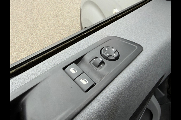 Toyota Proace Shuttle 1.6 D-4D Cool Comfort Long 9 persoons | pano | Airco | Cruise | Radio |